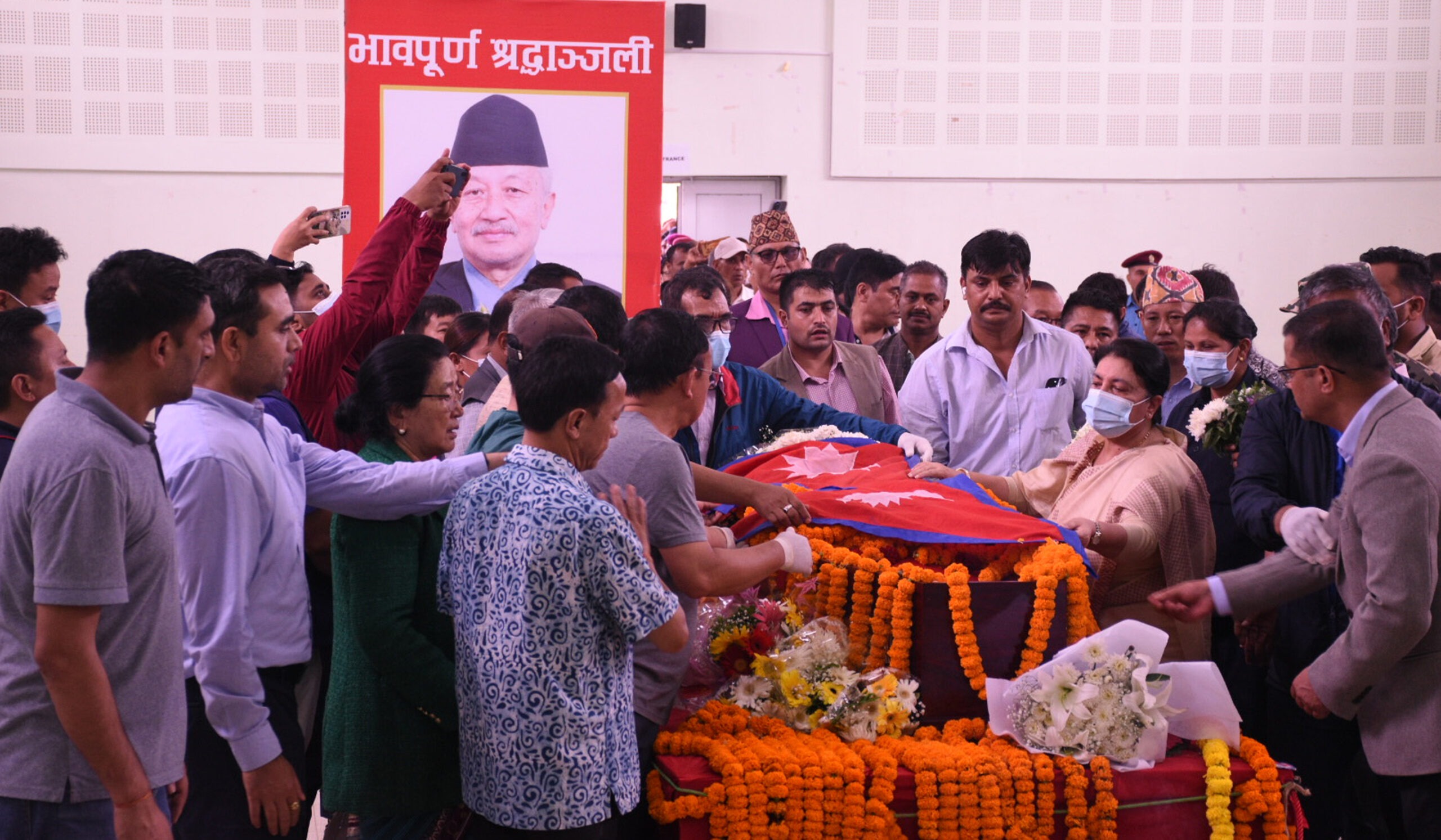 श्रद्धाञ्जलिका लागि नेम्वाङको पार्थिव शरीर पार्टी कार्यालय च्यासलमा