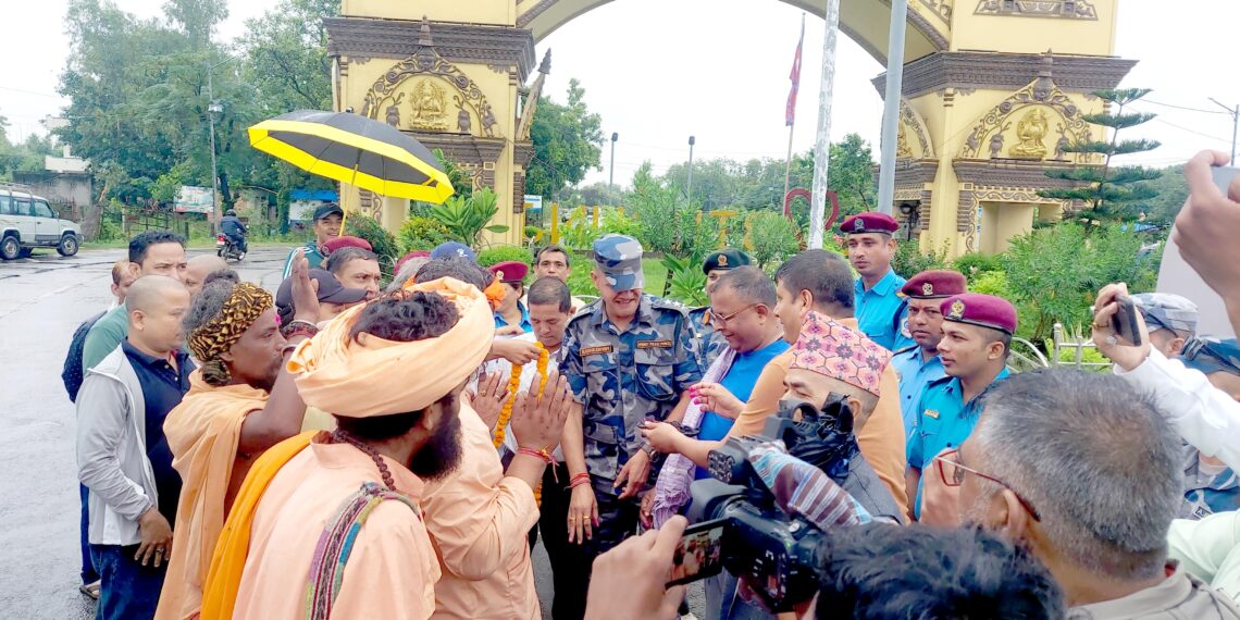 पर्यटन दिवसको अवसरमा नेपाली भूमी प्रवेश गर्ने साधु सन्तलाई भब्य स्वागत