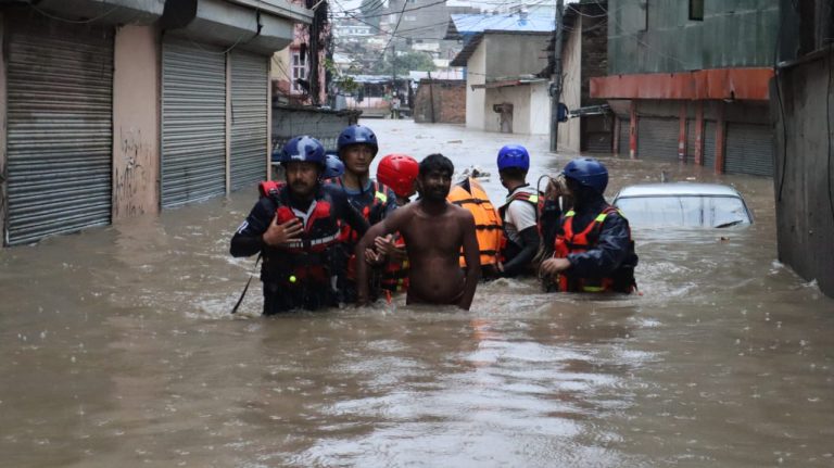 बाढी र पहिरोबाट ८७ जनाको मृत्यु, ७२ बेपत्ता