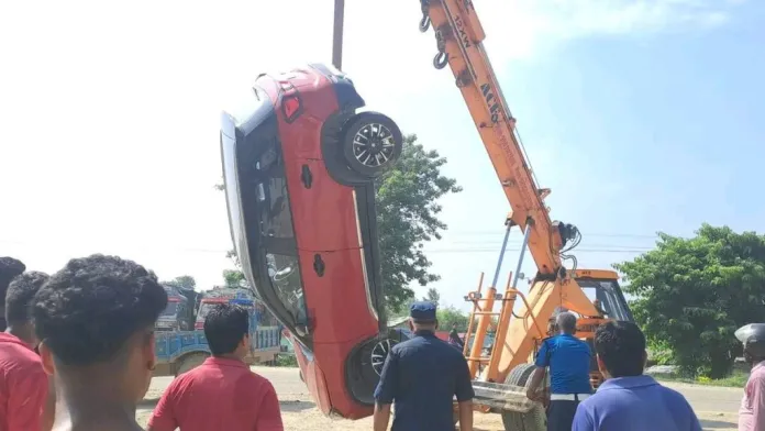 रौतहटमा कारबाट १३३ किलो गाँजा बरामद