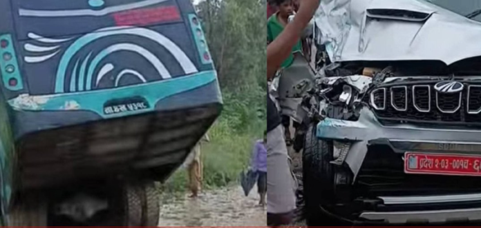 बस र स्कारपियो एकआपसमा ठोक्किँदा दुर्घटना मानवीय क्षति भएन