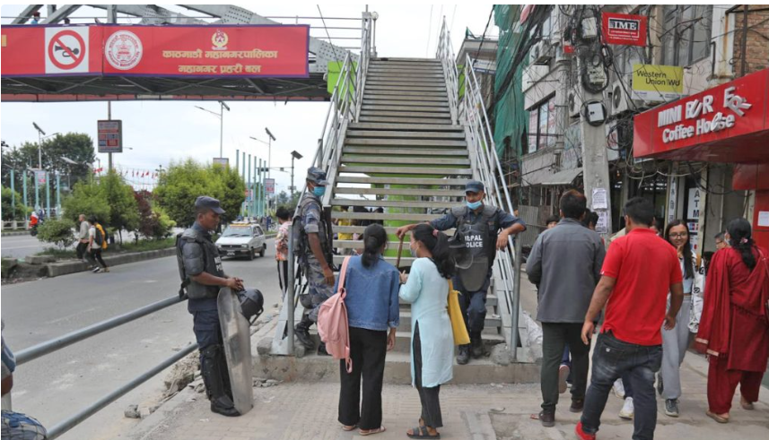 १० बजेसम्म कर्फ्यु खुला गरेपछि, सडकमा बढ्यो चहलपहल
