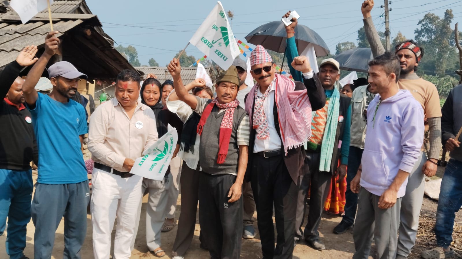 पर्सागढी–३ मा टेमानीको घरदैलो अभियान, मतदातालाई सचेत भएर मतदान गर्न आग्रह