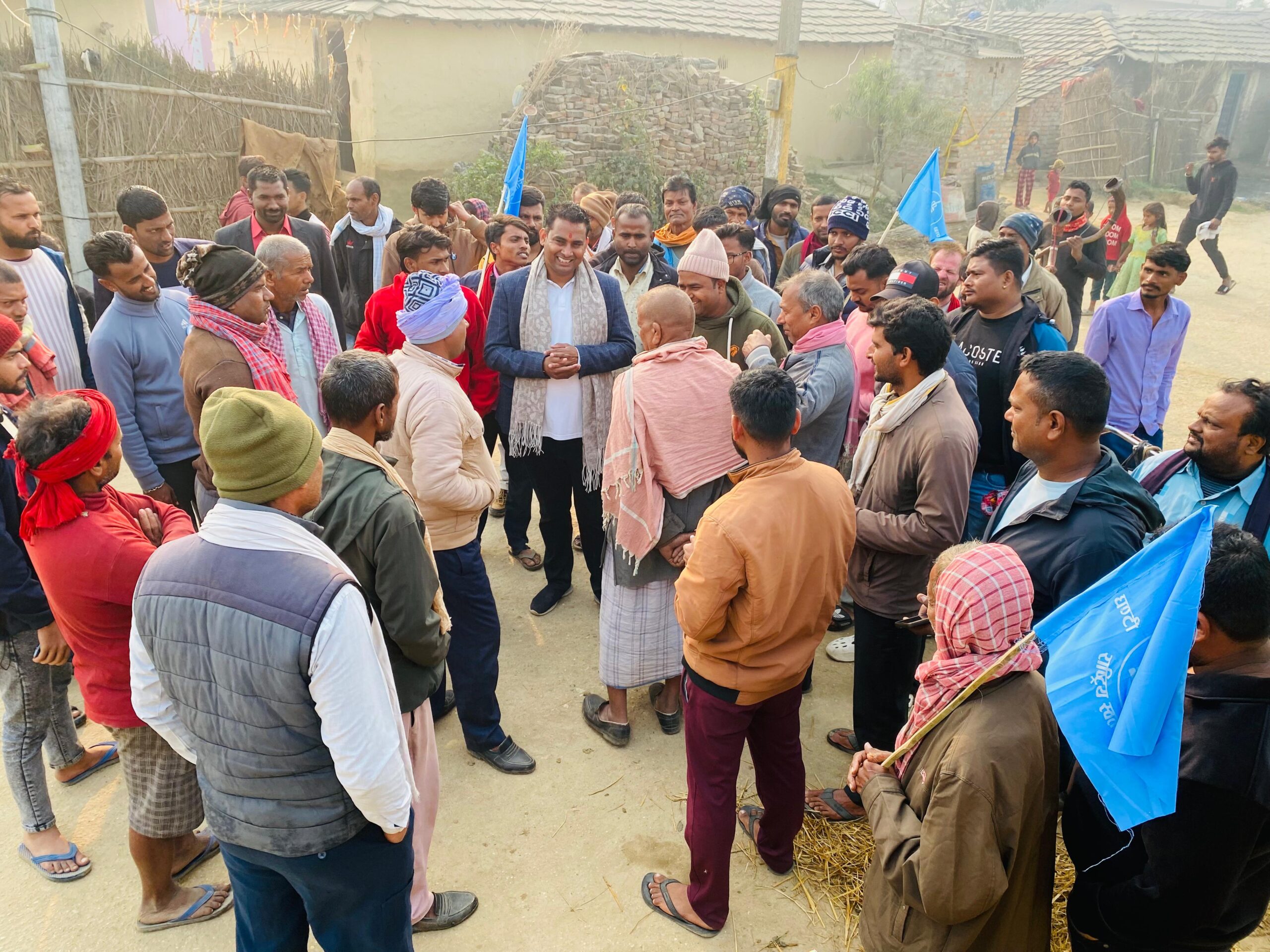 स्वास्थ्य, शिक्षा र कृषिमा सुधारको प्रतिबद्धता गर्दै सुशील कानुको घरदैलो अभियान