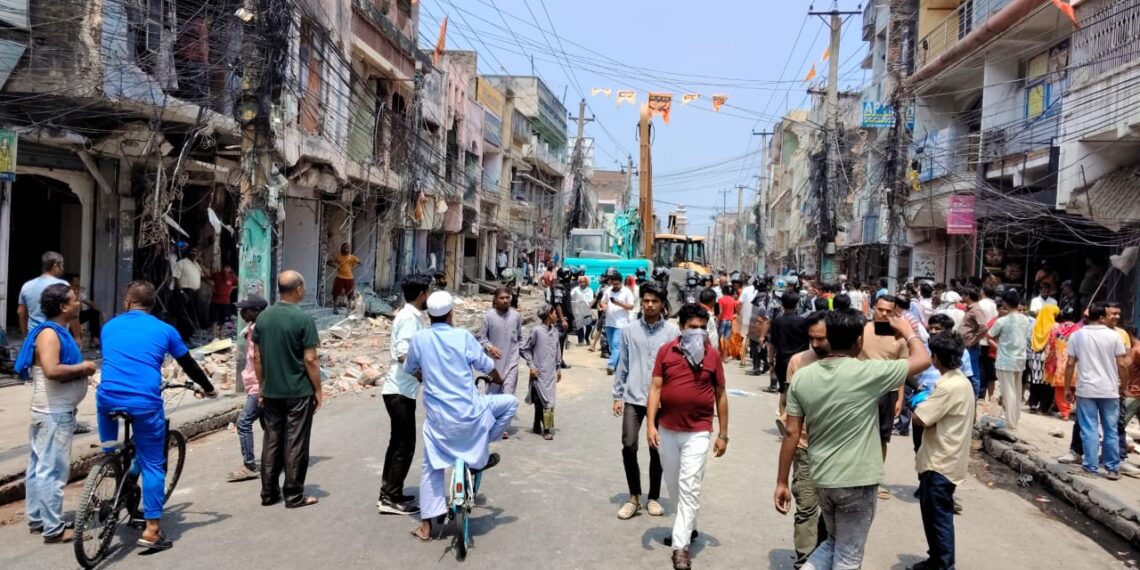 केन्द्रविन्दु निर्धारण हुनै लाग्दा मुख्य सडक विस्तार विवाद सर्वोच्चमाः ‘कारण देखाऊ’ आदेश जारी