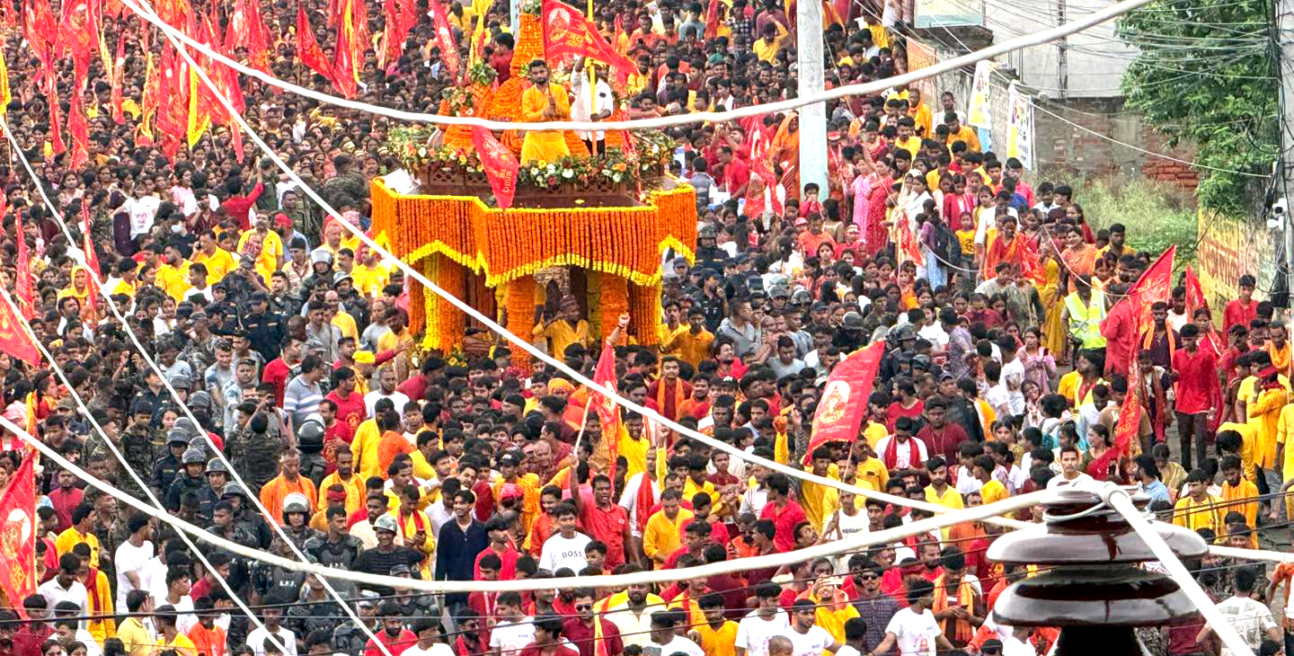 भक्तिको महासागरमा डुब्यो वीरगञ्ज : गहवामाईको चौथो रथयात्रामा हजारौं श्रद्धालुको सहभागिता